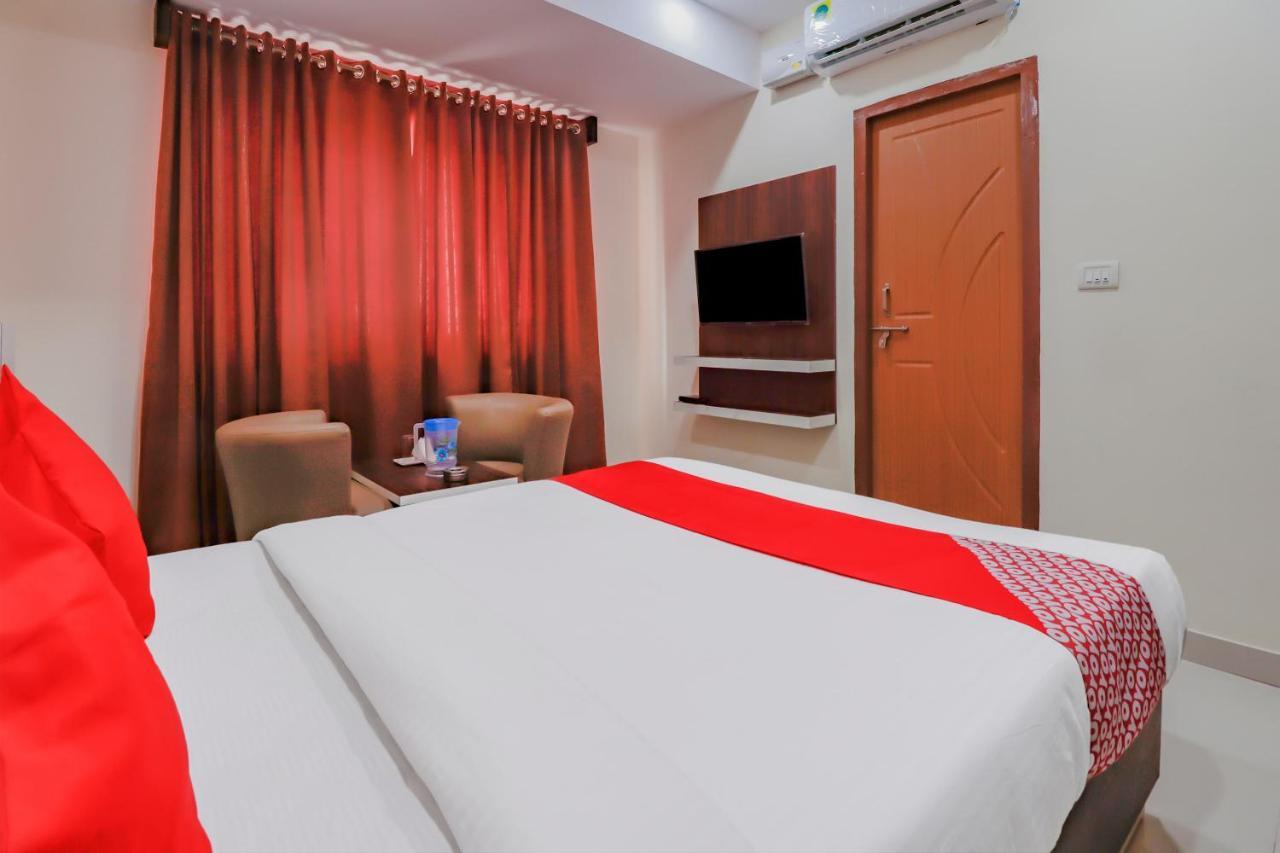 Oyo Flagship 80044 Royal Wood Deluxe Bangalore Exterior foto