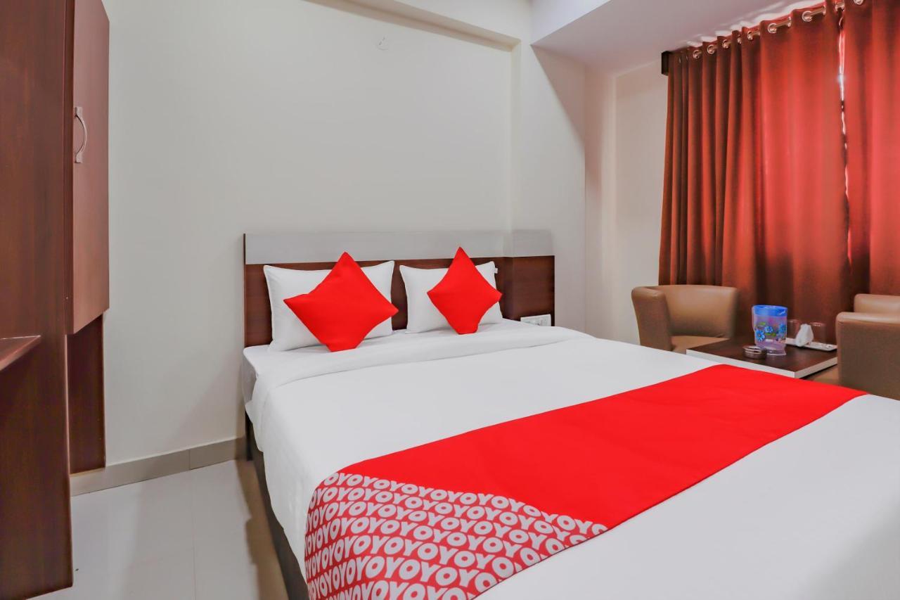 Oyo Flagship 80044 Royal Wood Deluxe Bangalore Exterior foto